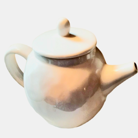 RARE Vintage Rae Dunn HOME Tea Pot - Magenta "M" Exclusive  STAMP - Beautiful - Picture 3 of 6